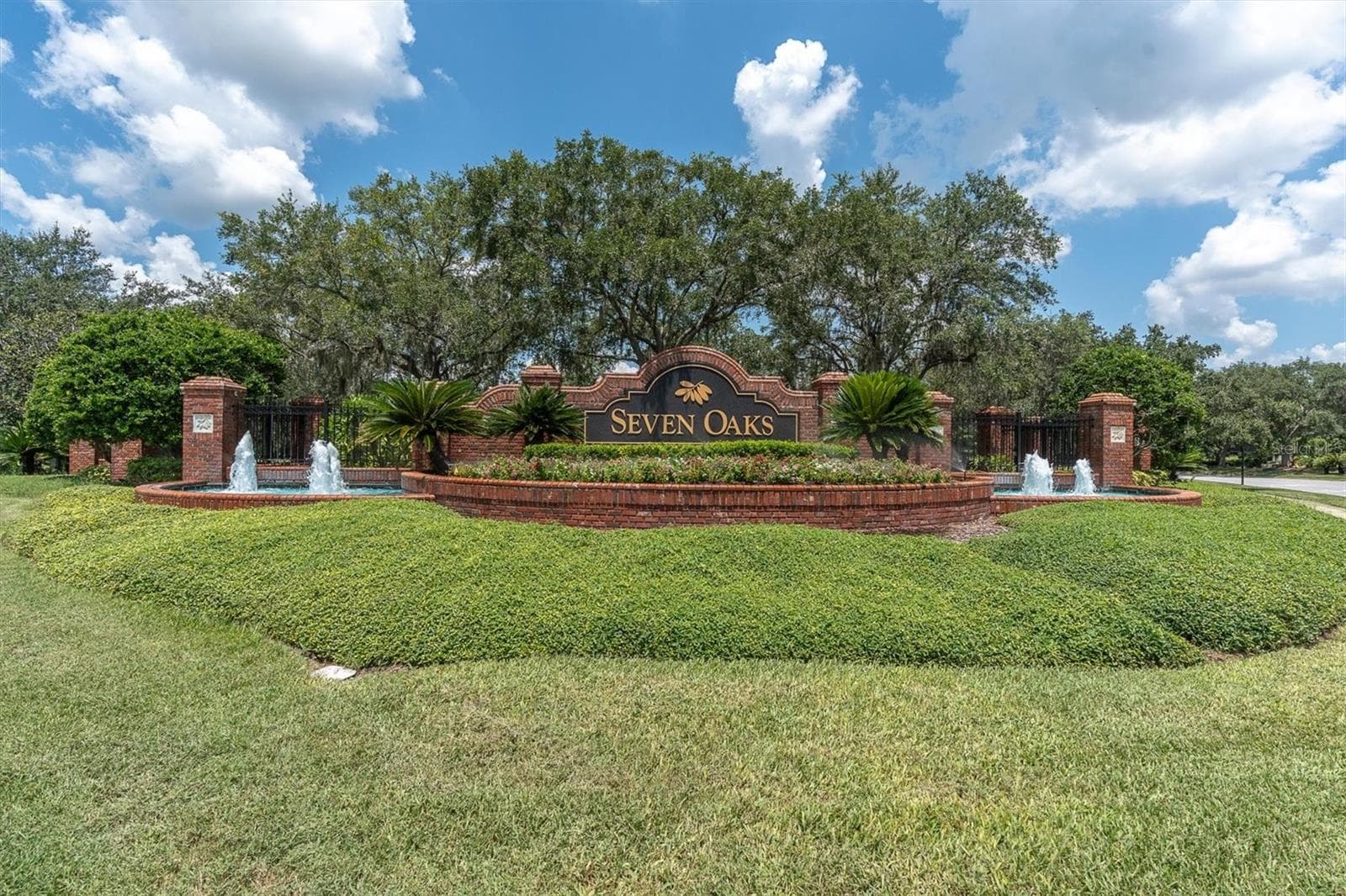 27027 Brush Creek Way photo 3