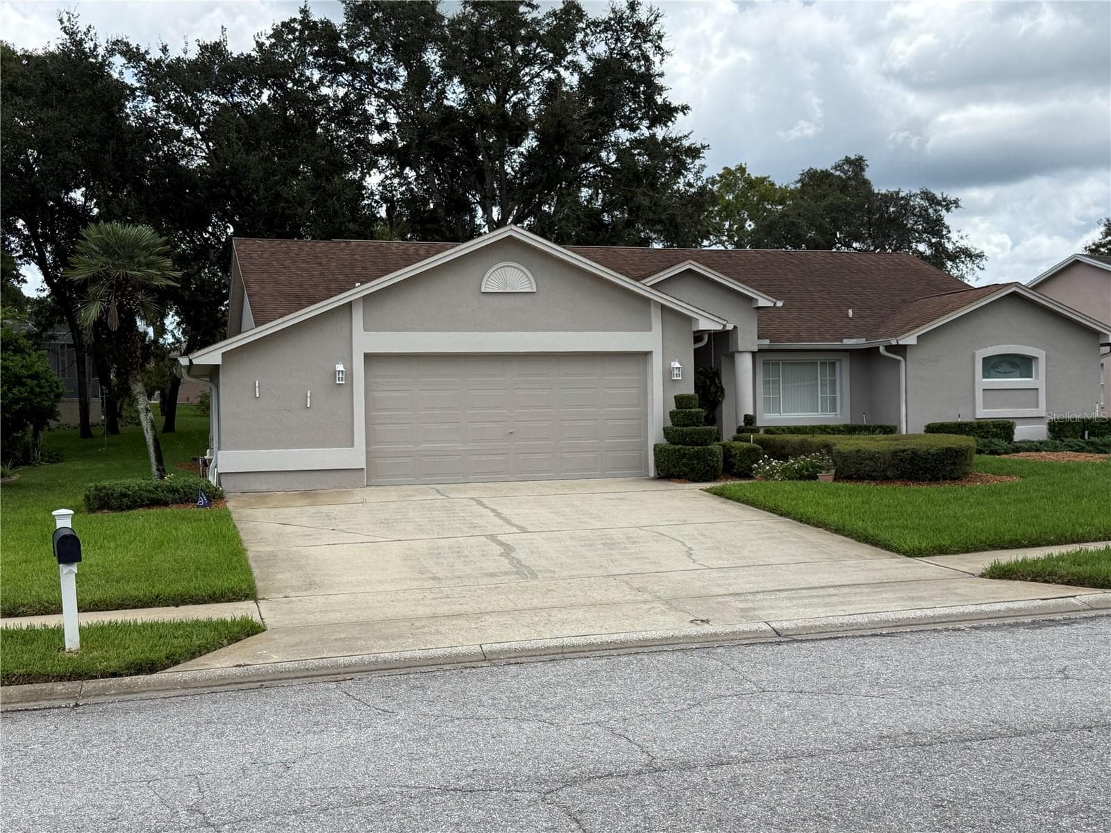 13928 Tennyson Dr photo 2