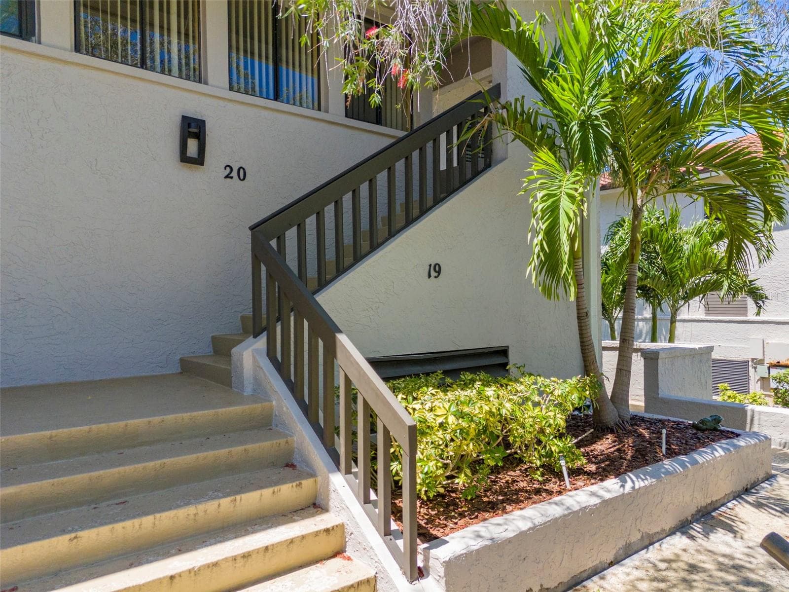 1801 Mariner Dr #20 photo 2