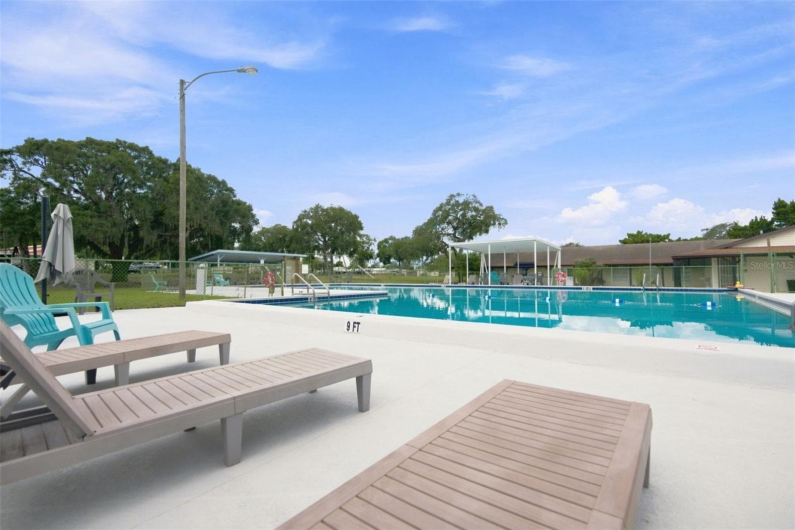9483 Gray Fox Dr photo 2