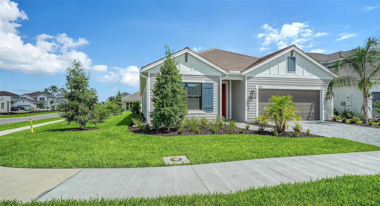 2440 Star Apple Way photo 3
