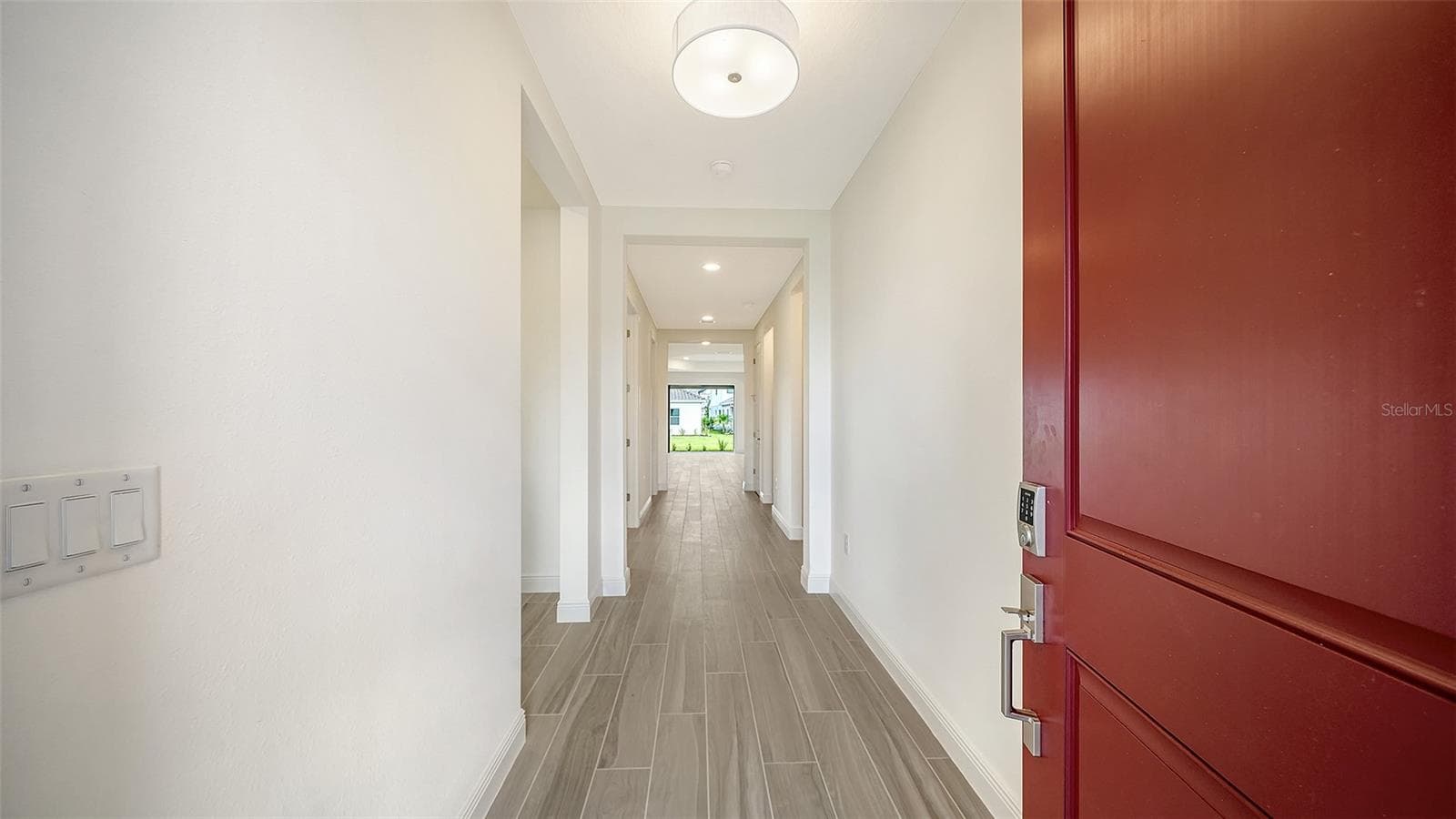2440 Star Apple Way photo 4