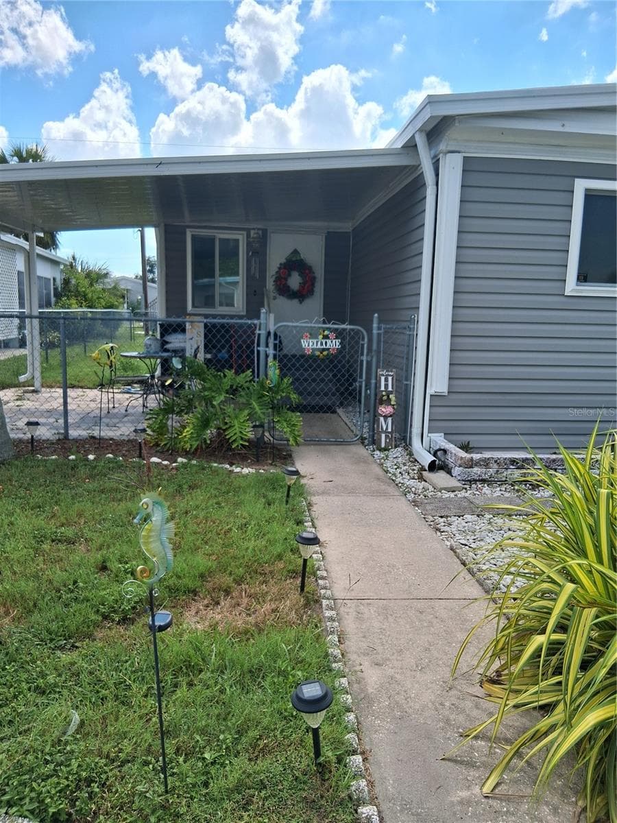 6580 Seminole Blvd #110 photo 5