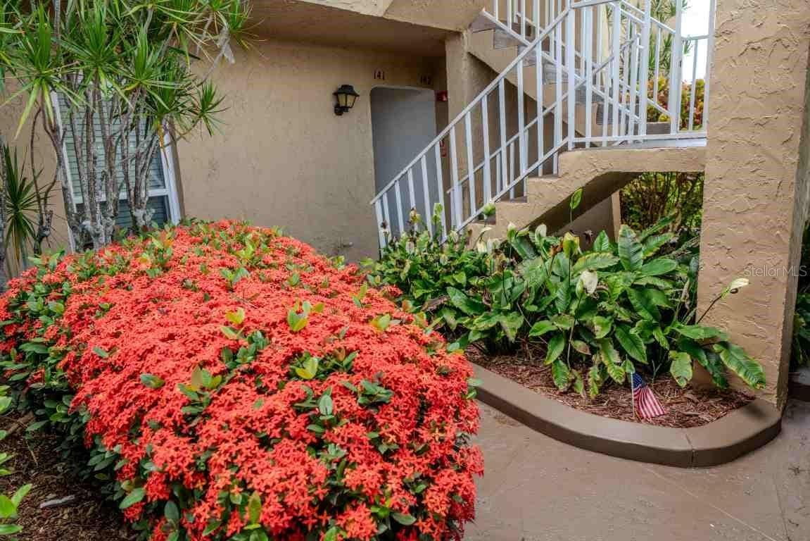 225 Country Club Dr #D142 photo 4