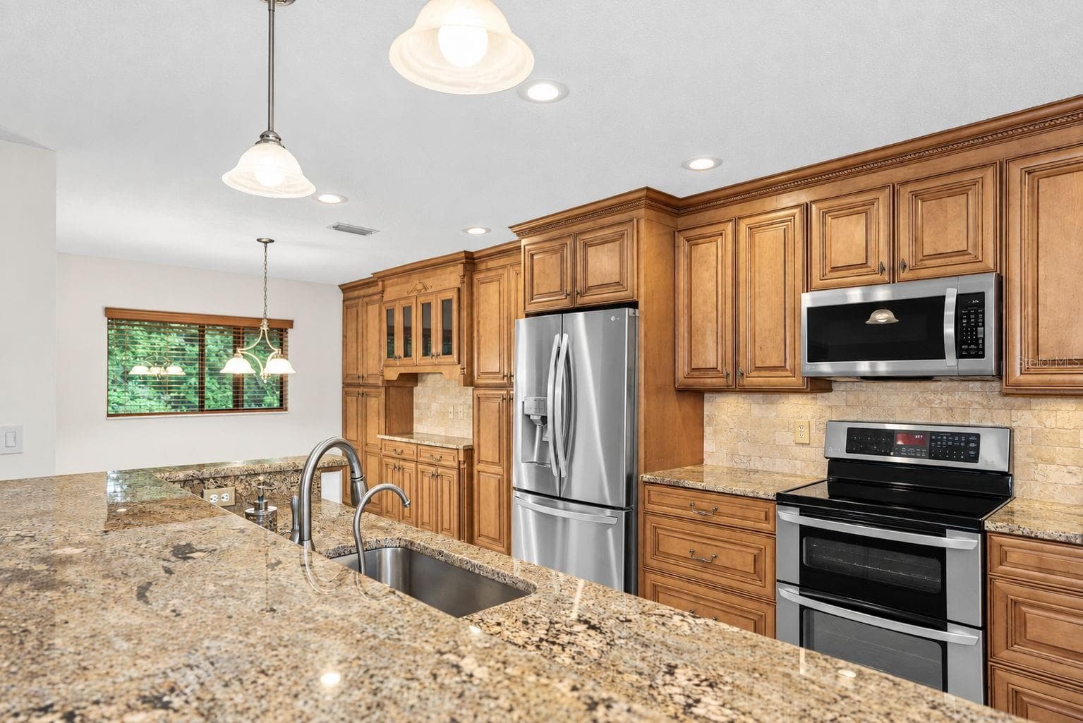 1660 Narnia CT photo 3