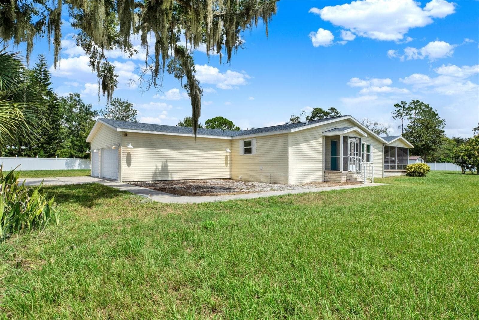 17403 Estes Rd photo 2