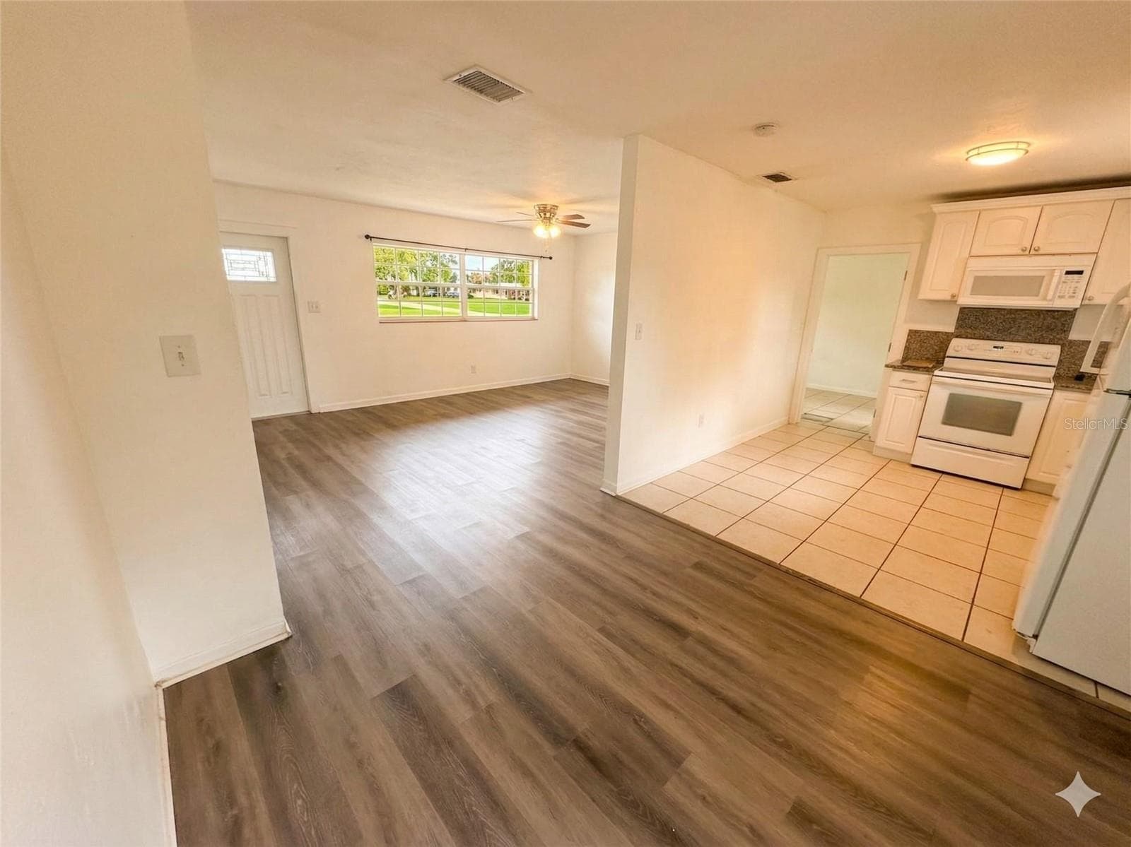 4161 Bluefish Dr SE photo 5