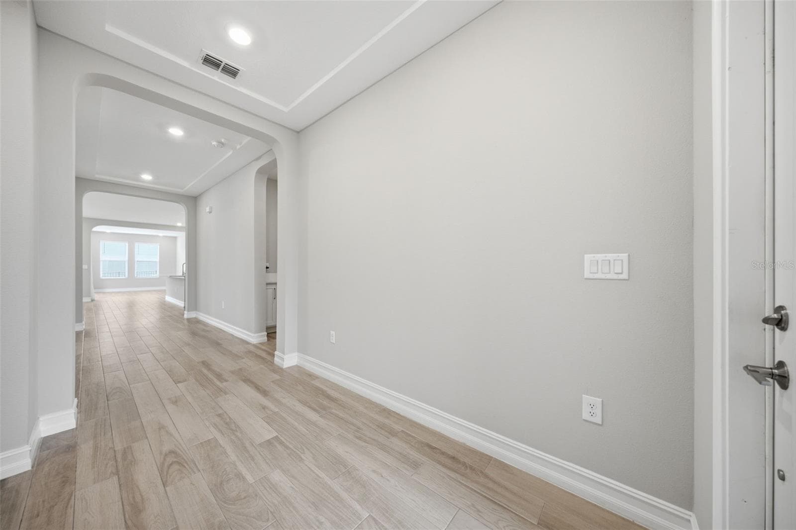 4567 Tivoli Dr photo 5