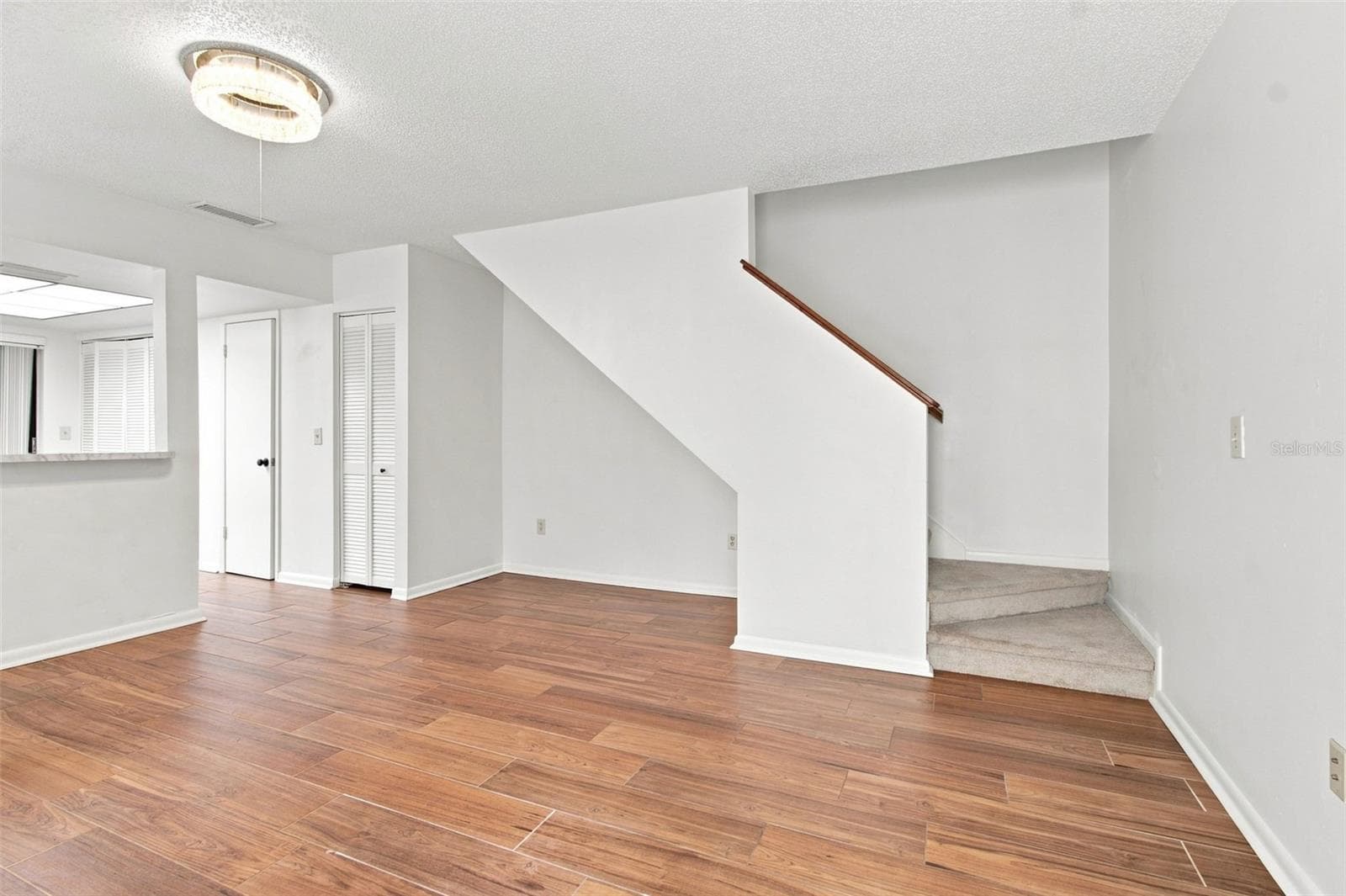5123 Northdale Blvd photo 3