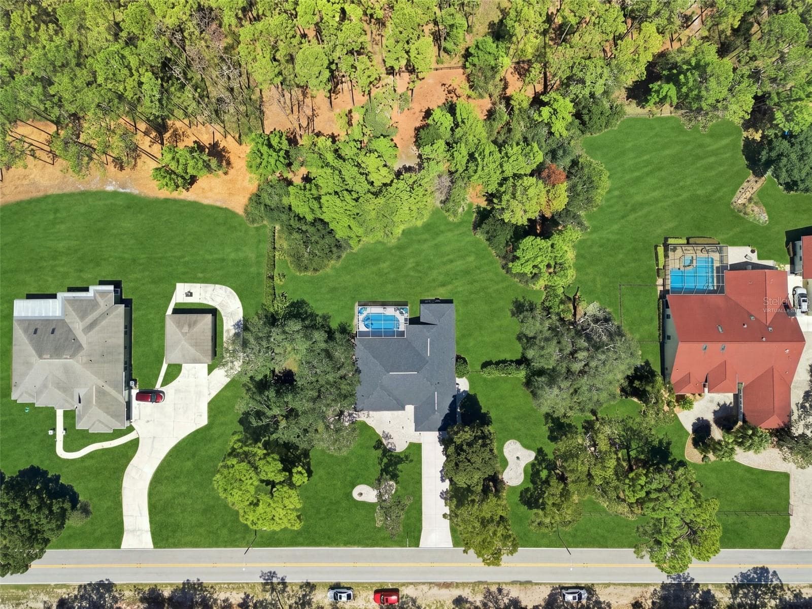 10261 Woodland Waters Blvd photo 3
