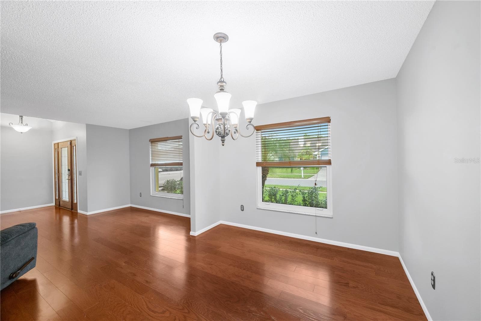 1418 Shell Flower Dr photo 4
