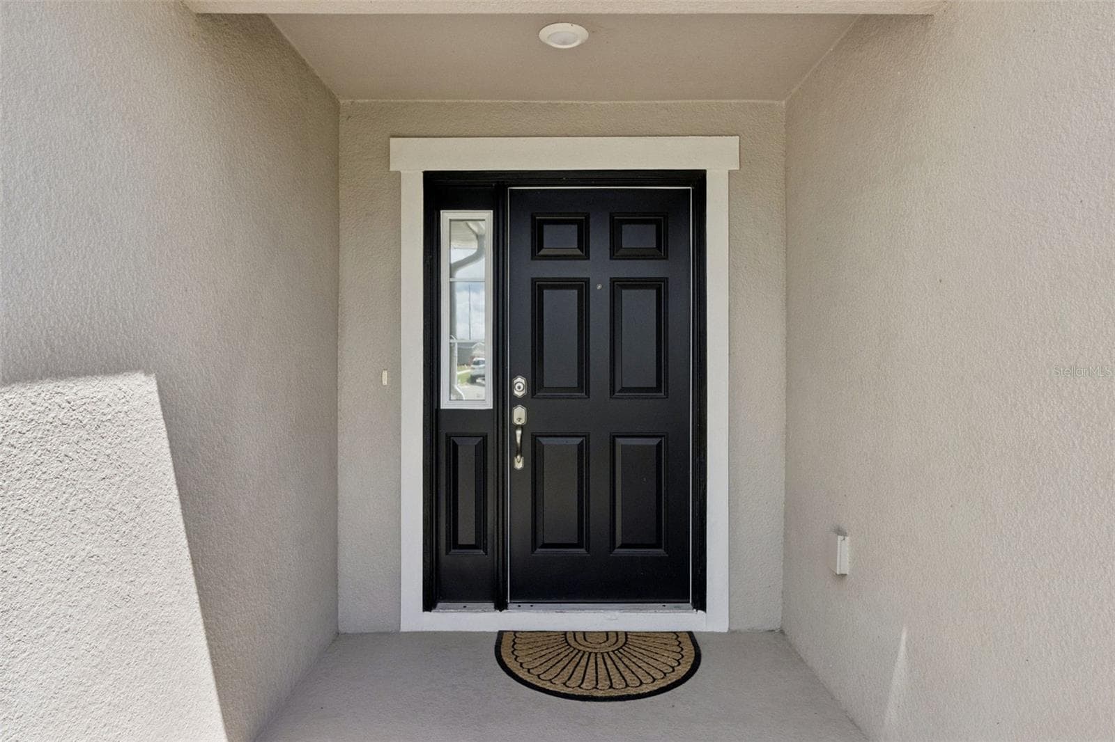 2037 Summerlake Drive photo 4