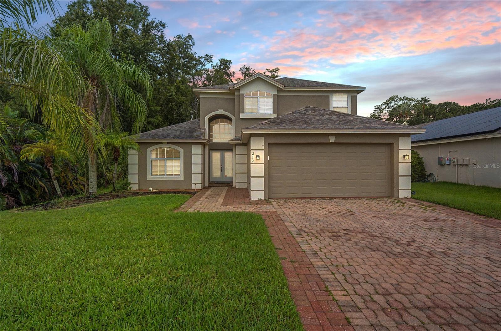 212 Arbor Woods Cir photo 3