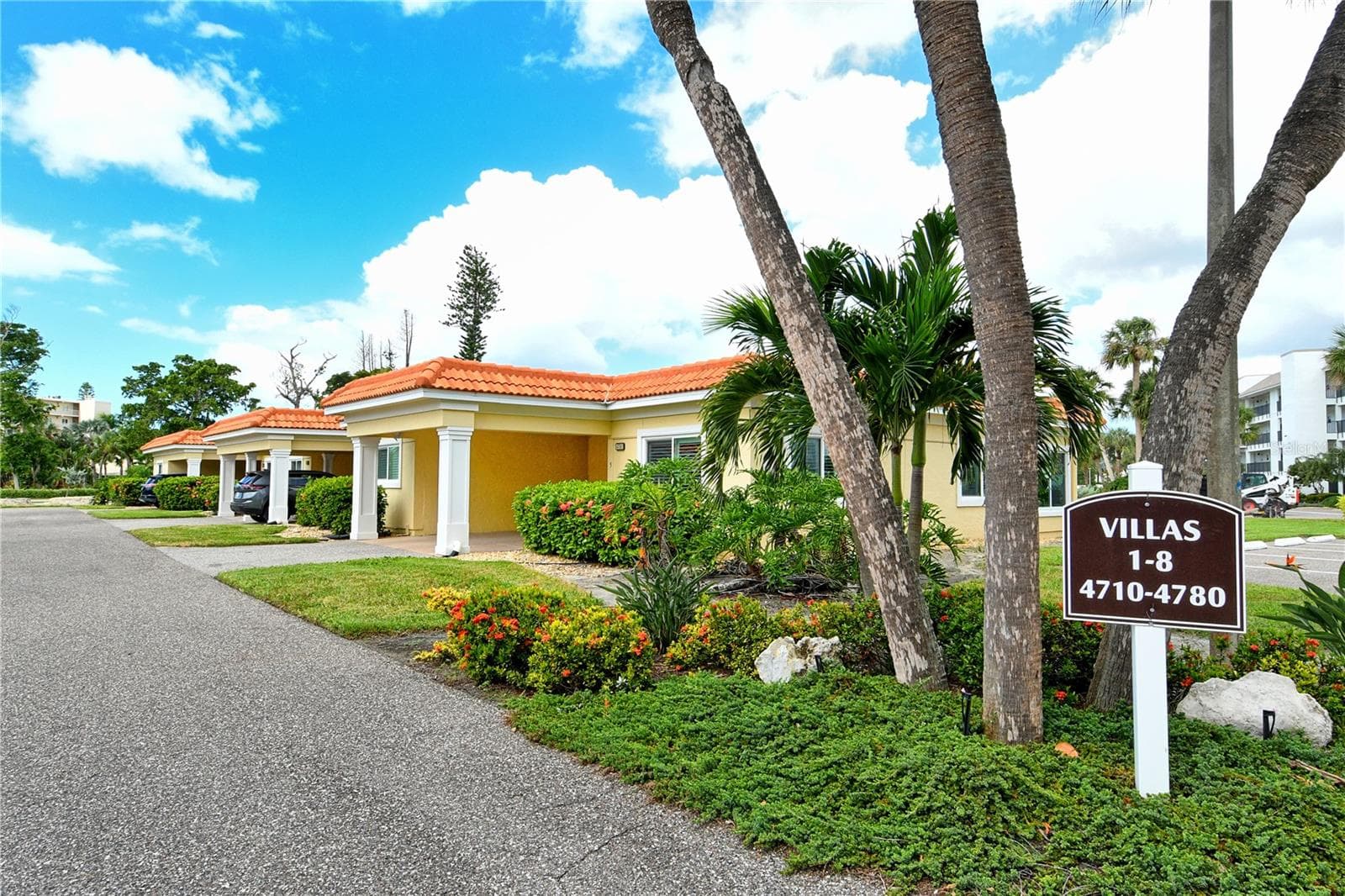 4750 Gulf Of Mexico Dr #Villa 8 photo 3