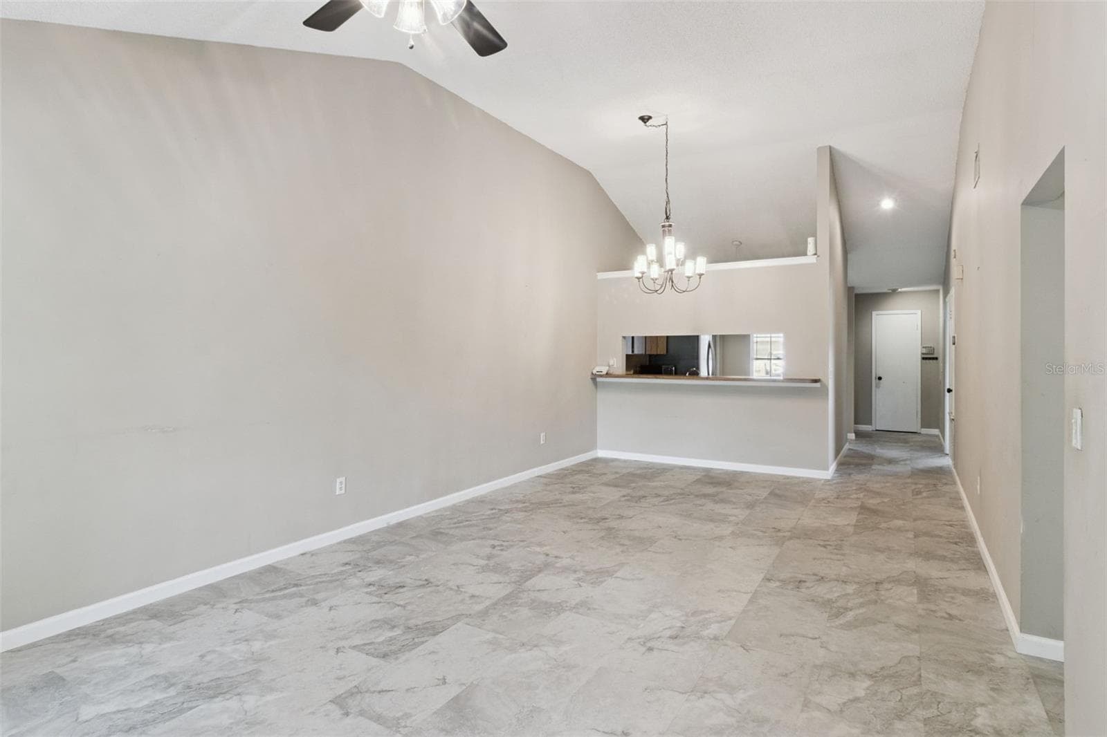 3244 Laurel Dale Dr photo 5