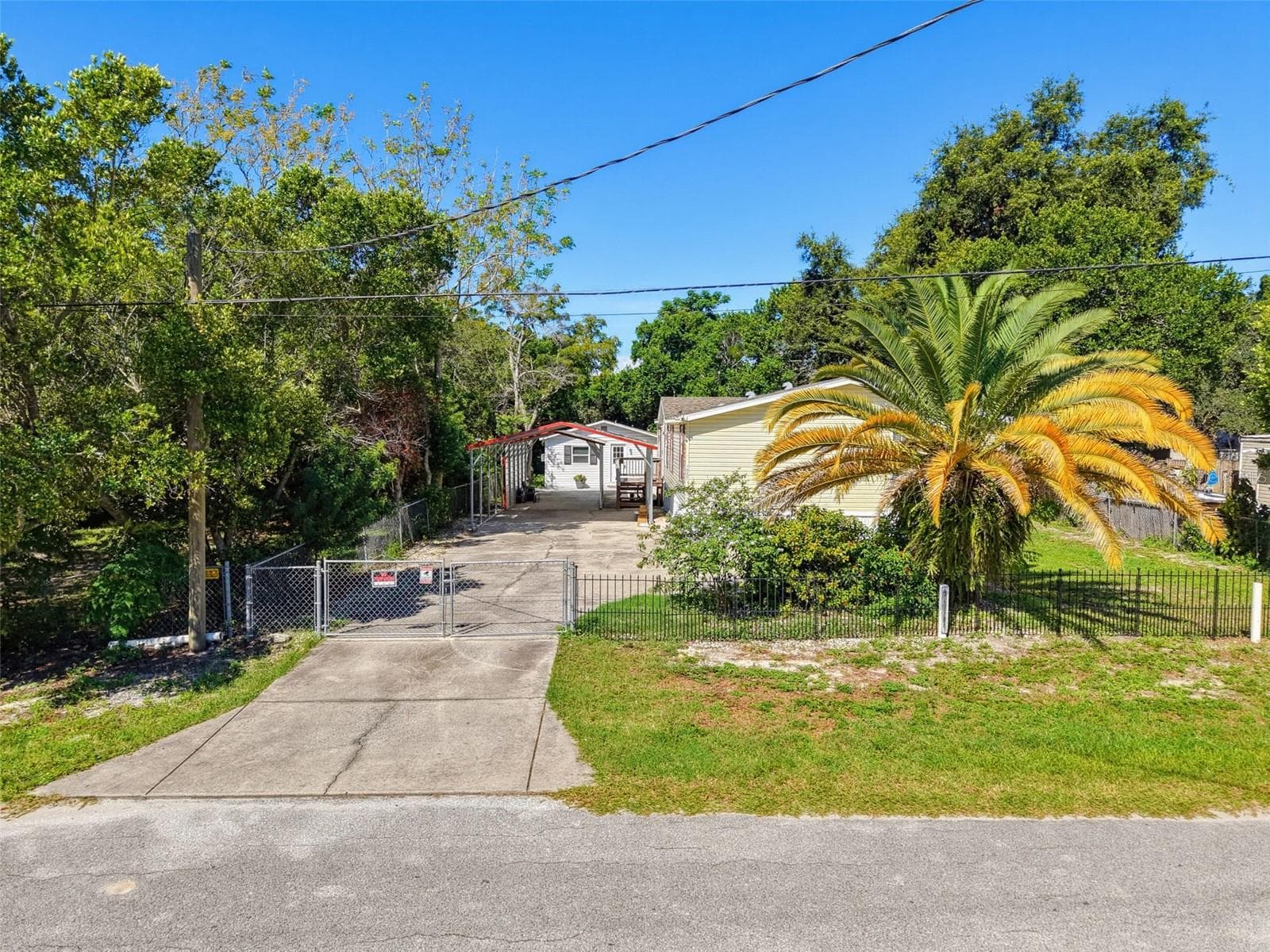 13231 Lauderdale St photo 2