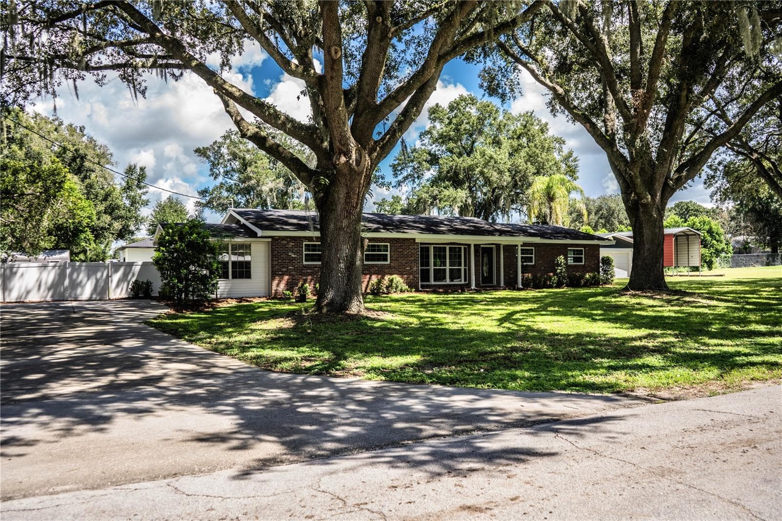 2217 Wells Rd photo 3