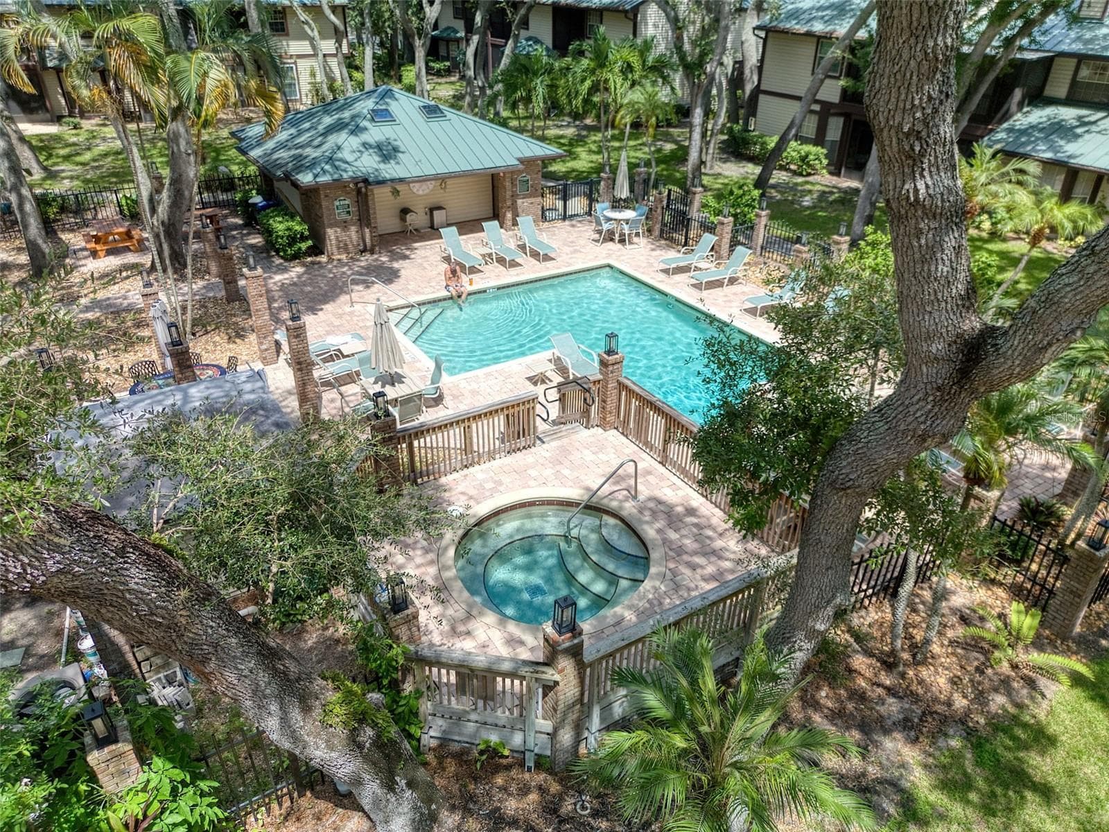 1490 Mahogany Ln #706 photo 3