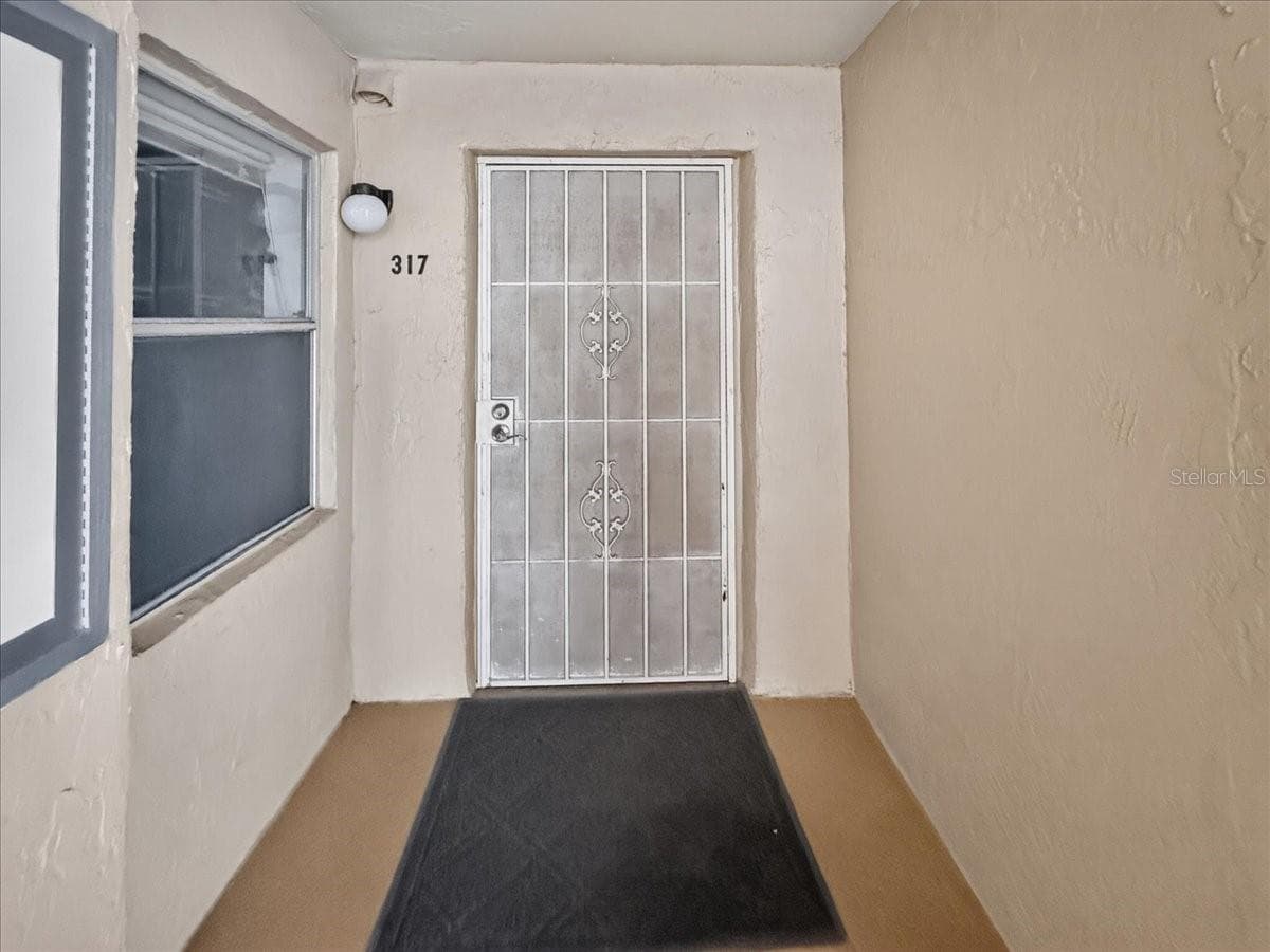 90 S Highland Ave #317 photo 2