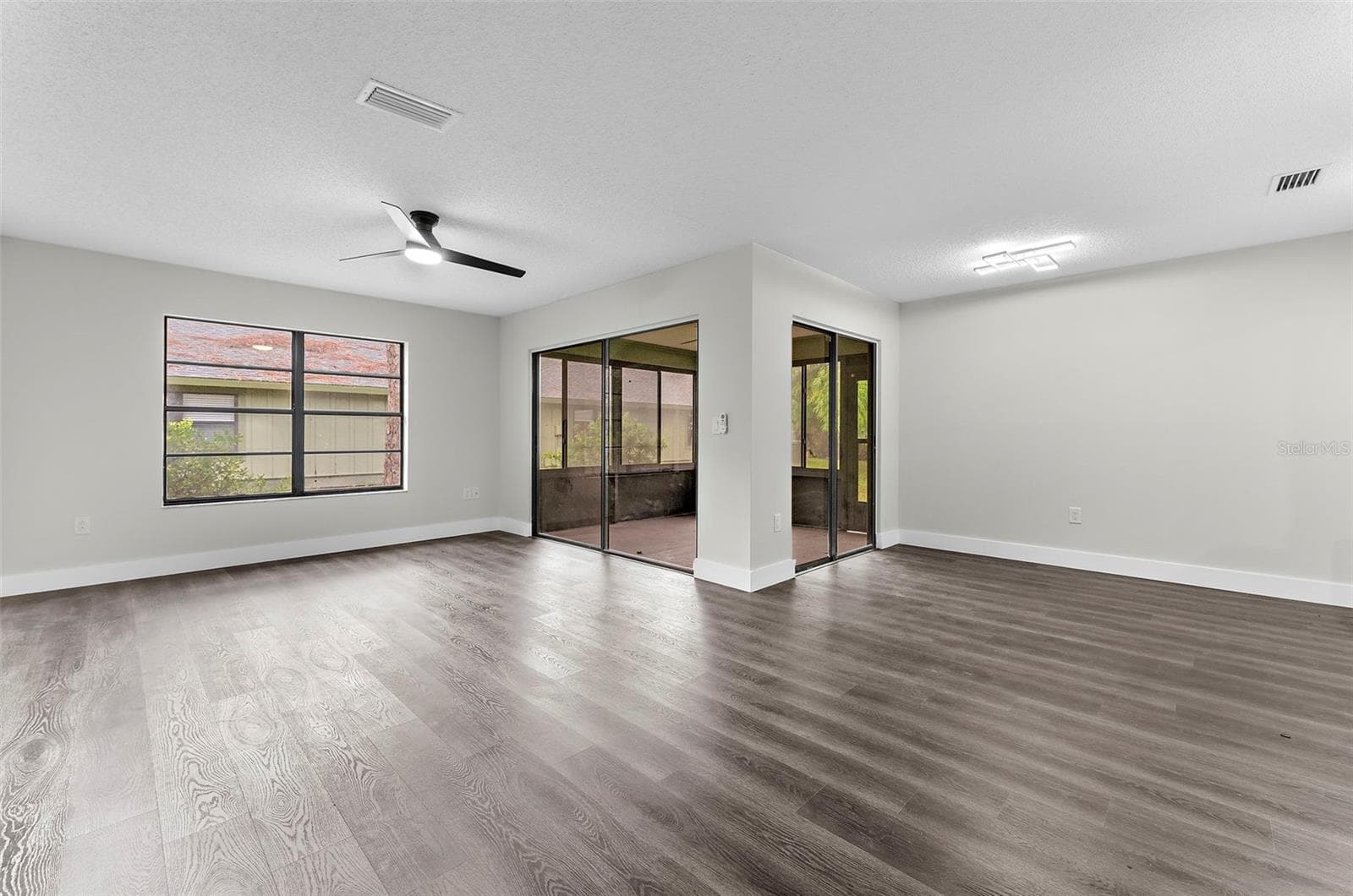5014 Barrington Cir #2102 photo 5