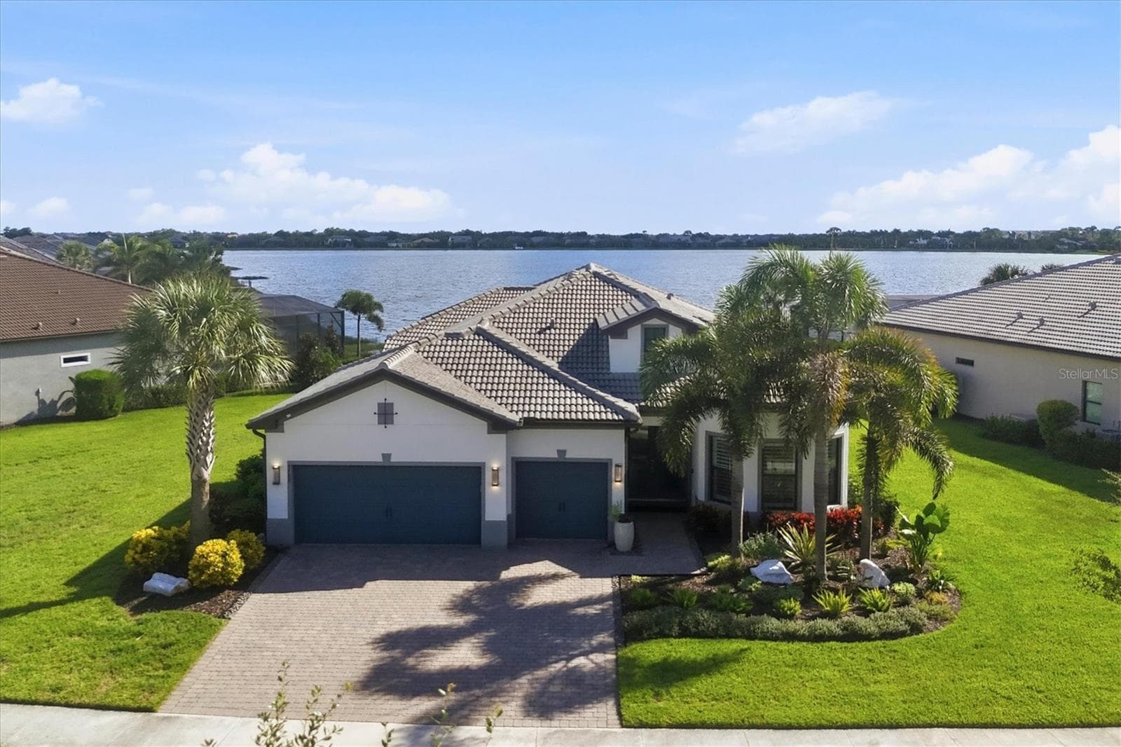 7789 Mainsail Ln photo 4