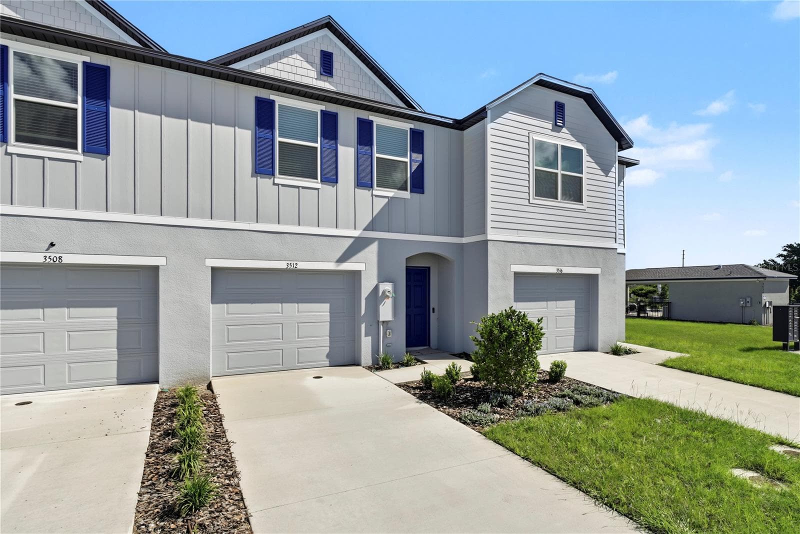 3512 Eagles Crossing Way photo 2