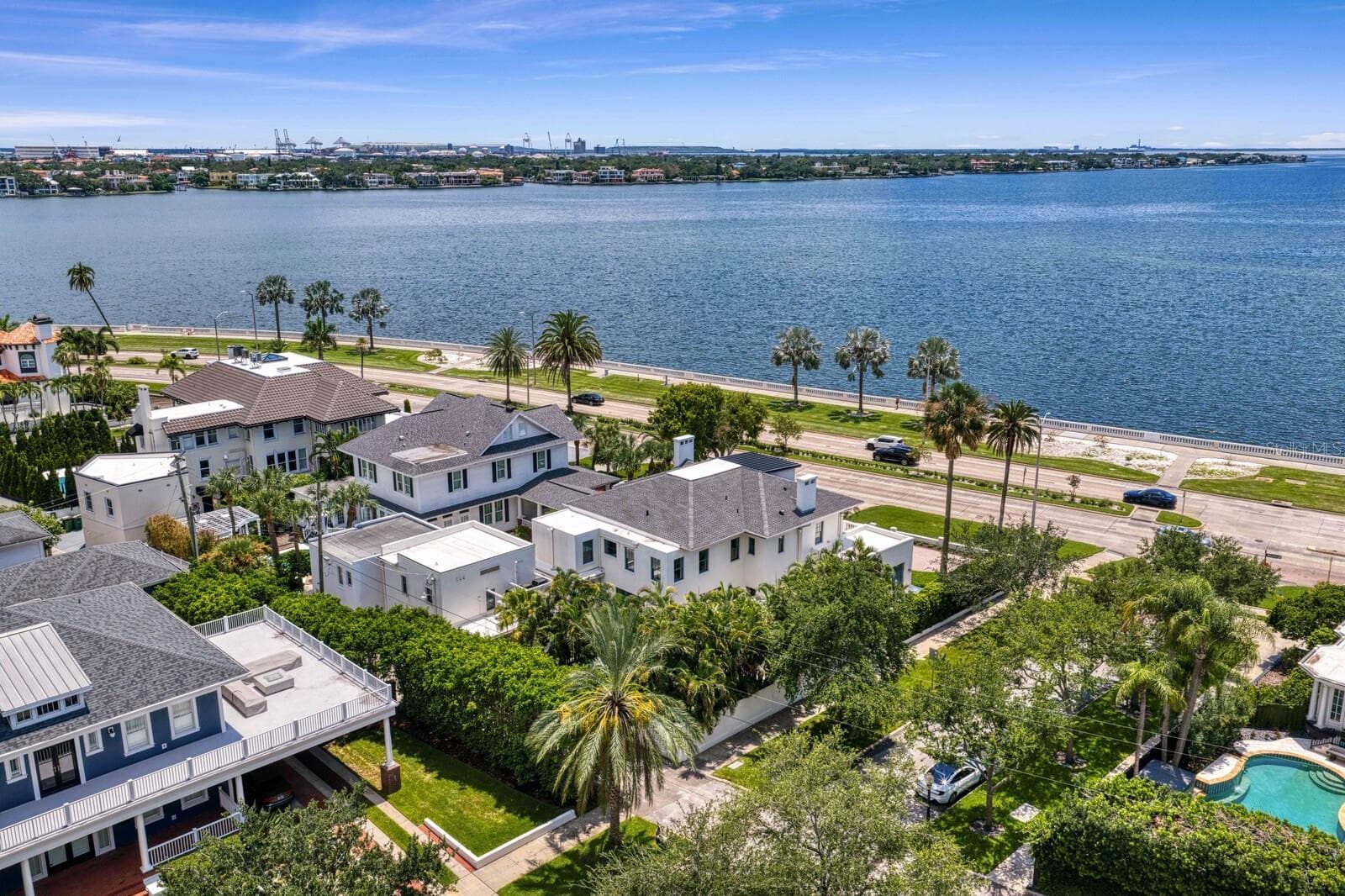 907 Bayshore Blvd photo 3
