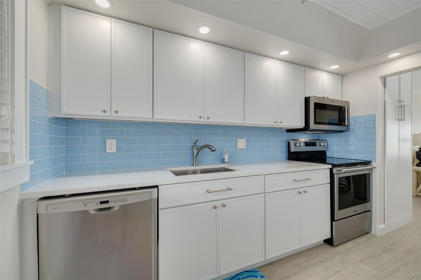 865 S Gulfview Blvd #109 photo 5