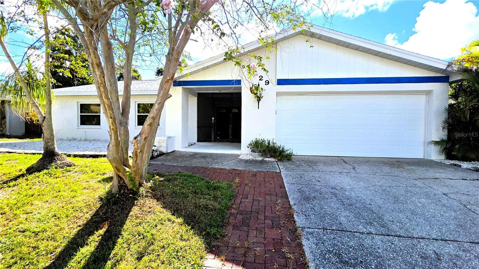 2529 Indigo Dr photo 4