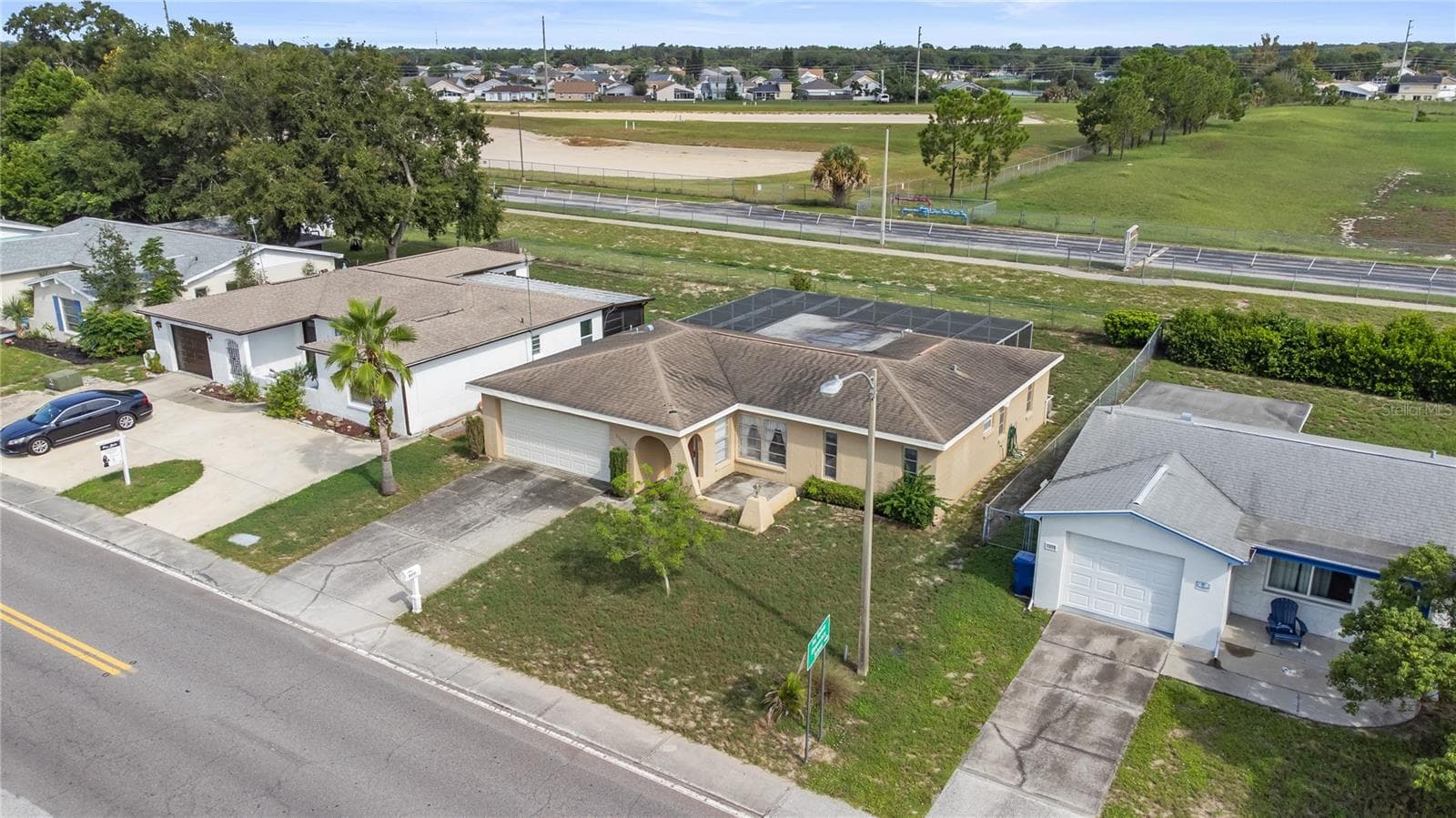 8351 Fox Hollow Dr photo 2