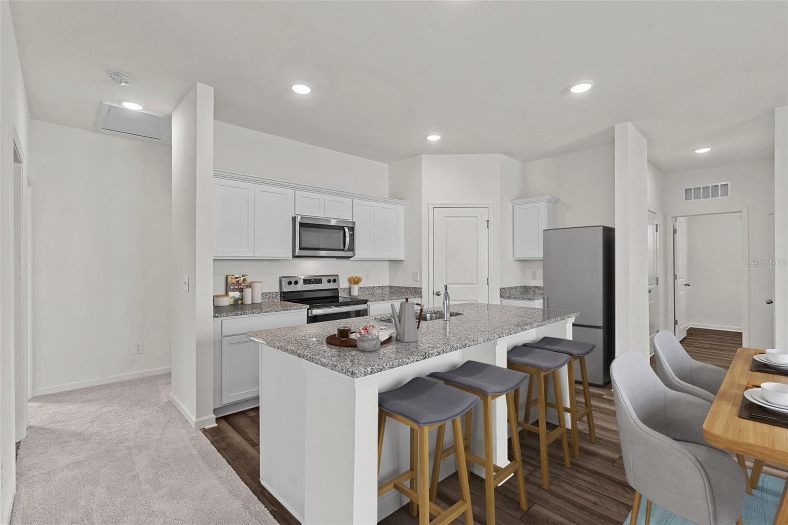 14602 Italy Avenue photo 3