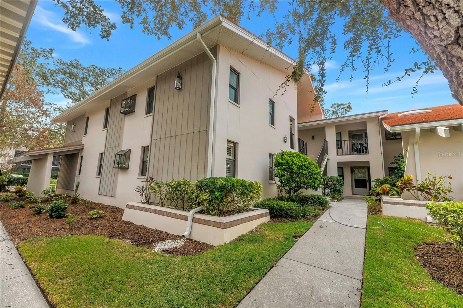 300 S Florida Ave #400A