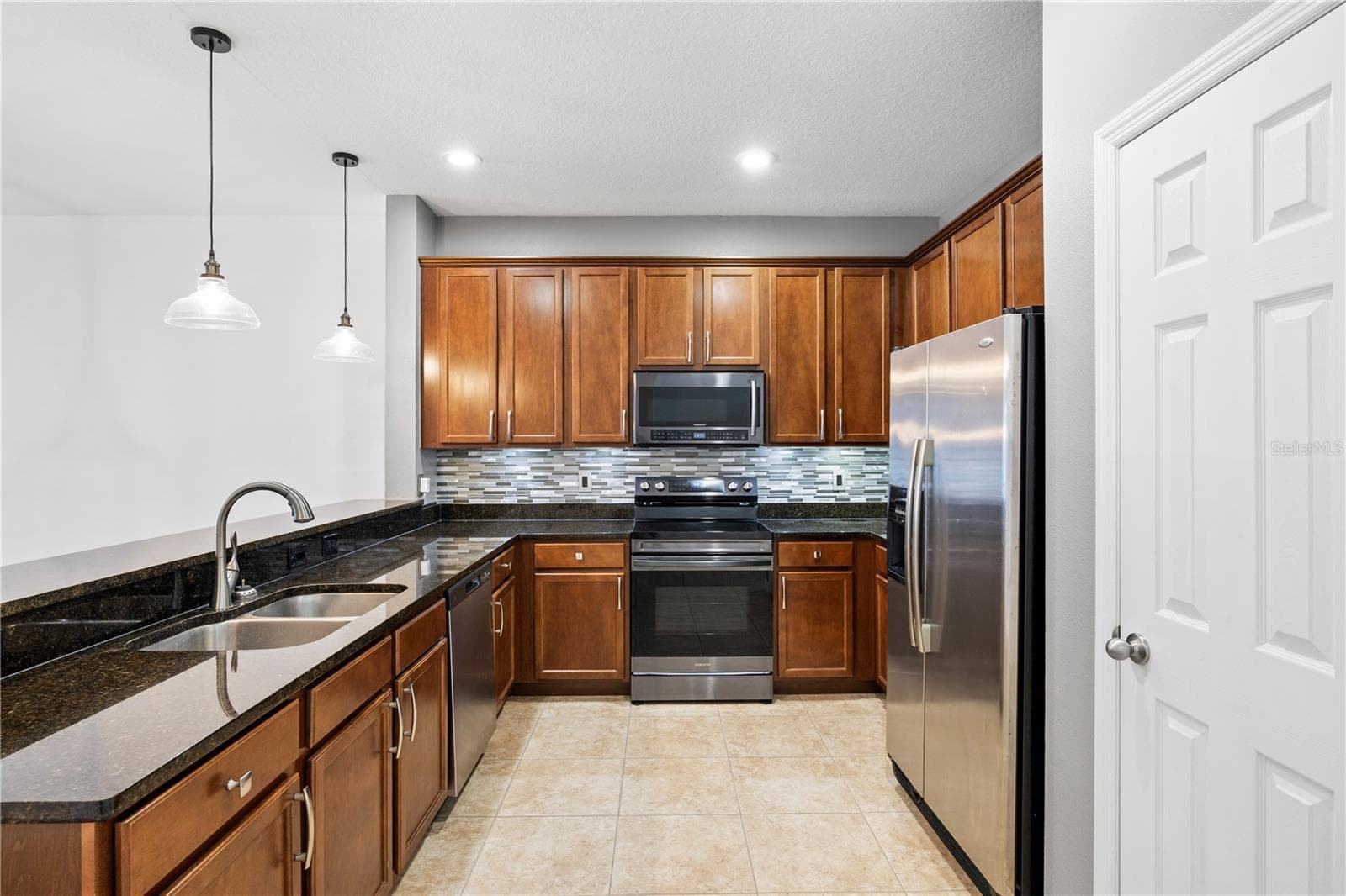 2235 Parrot Fish Dr photo 3