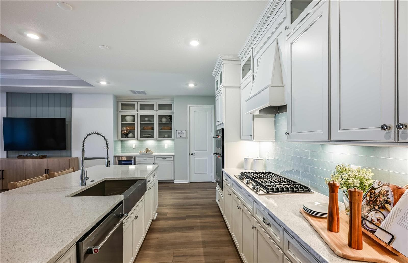 1482 Julington CT photo 3