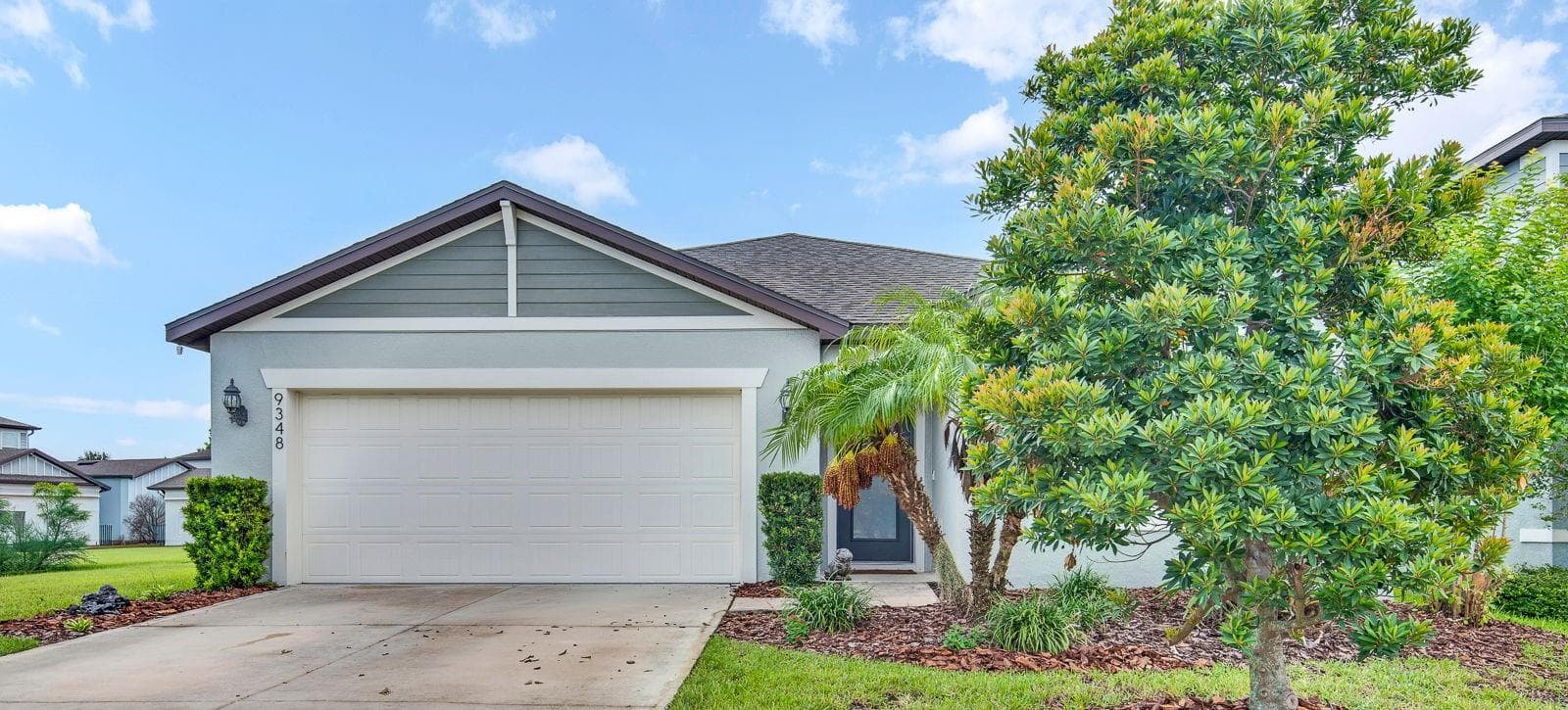 9348 Royal River Cir