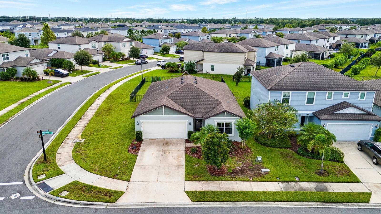 9348 Royal River Cir photo 2