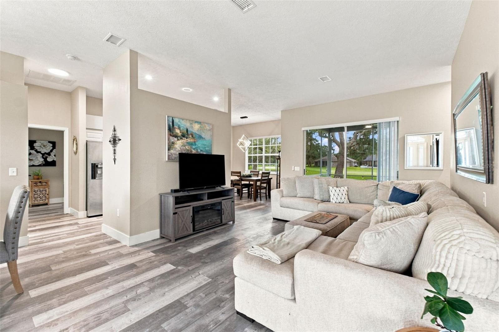 13540 Knotty Ln photo 3