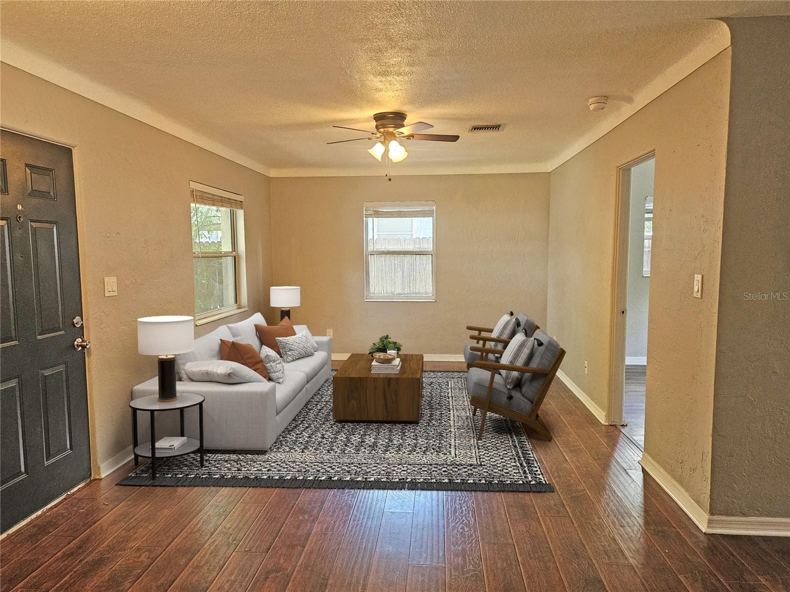 4042 Dartmouth Ave N photo 2