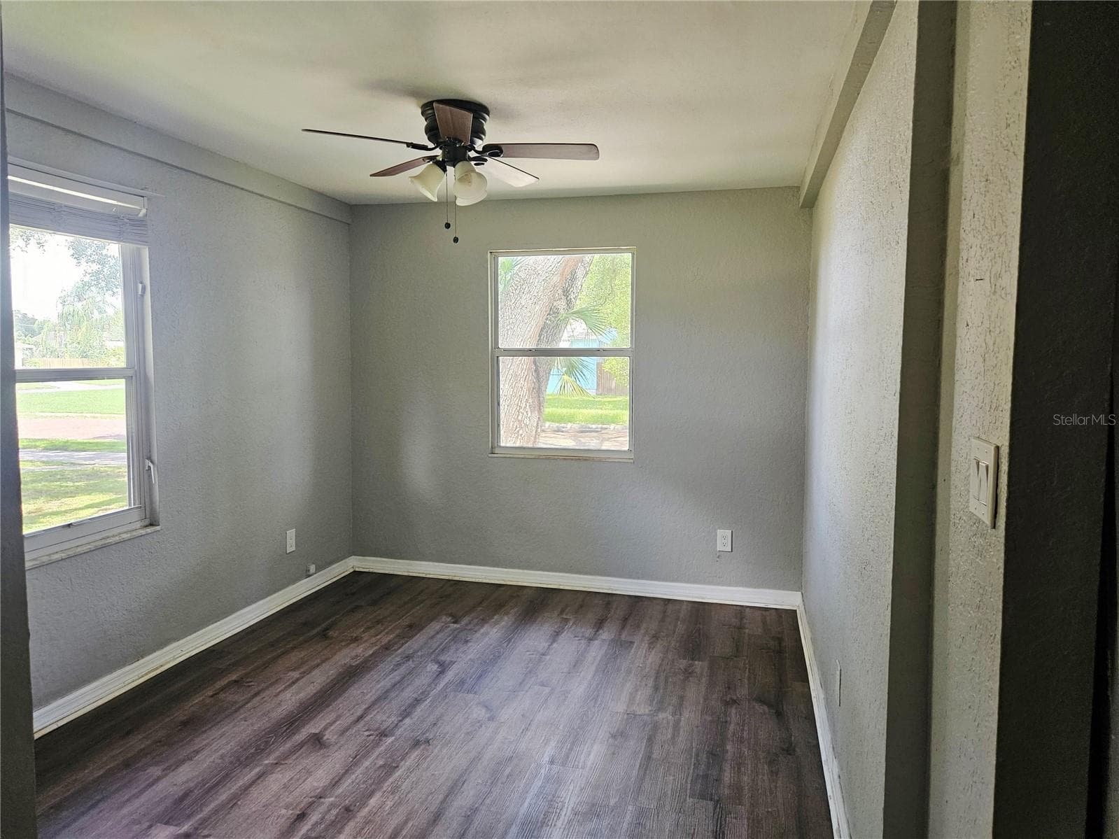 4042 Dartmouth Ave N photo 4