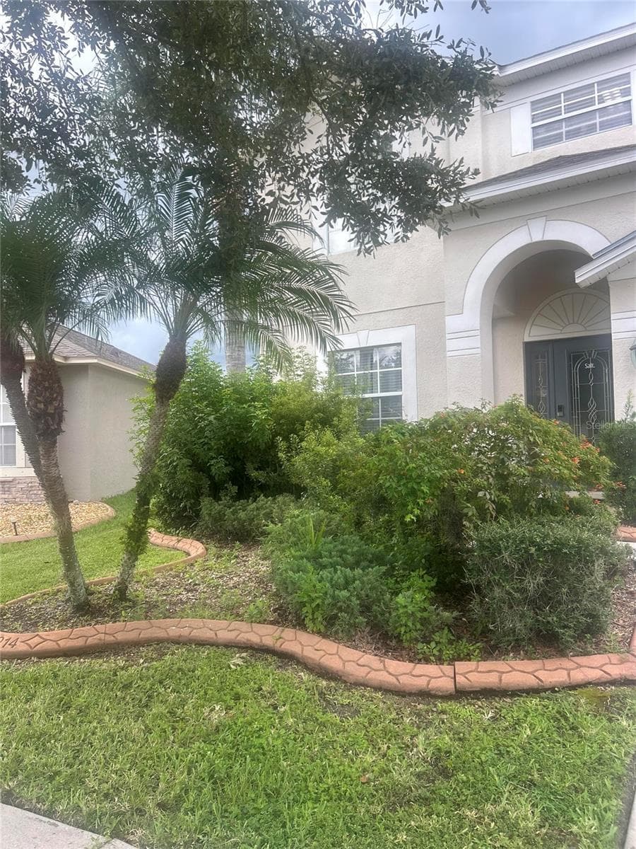 13914 Chalk Hill Pl photo 3