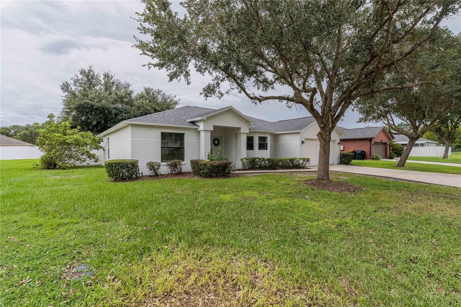 763 Barrister Dr photo 2