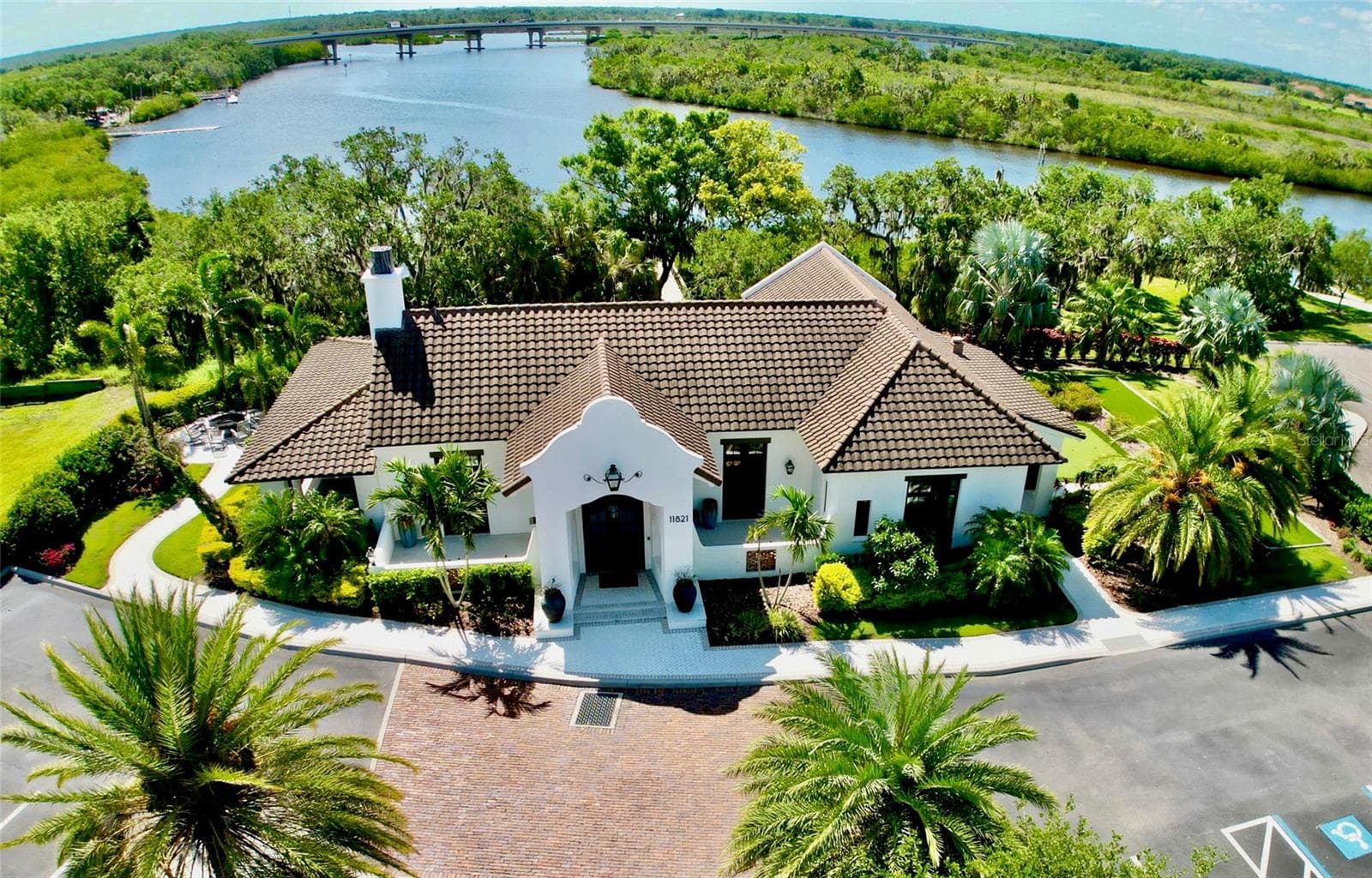 1707 Rio Vista Ter photo 3