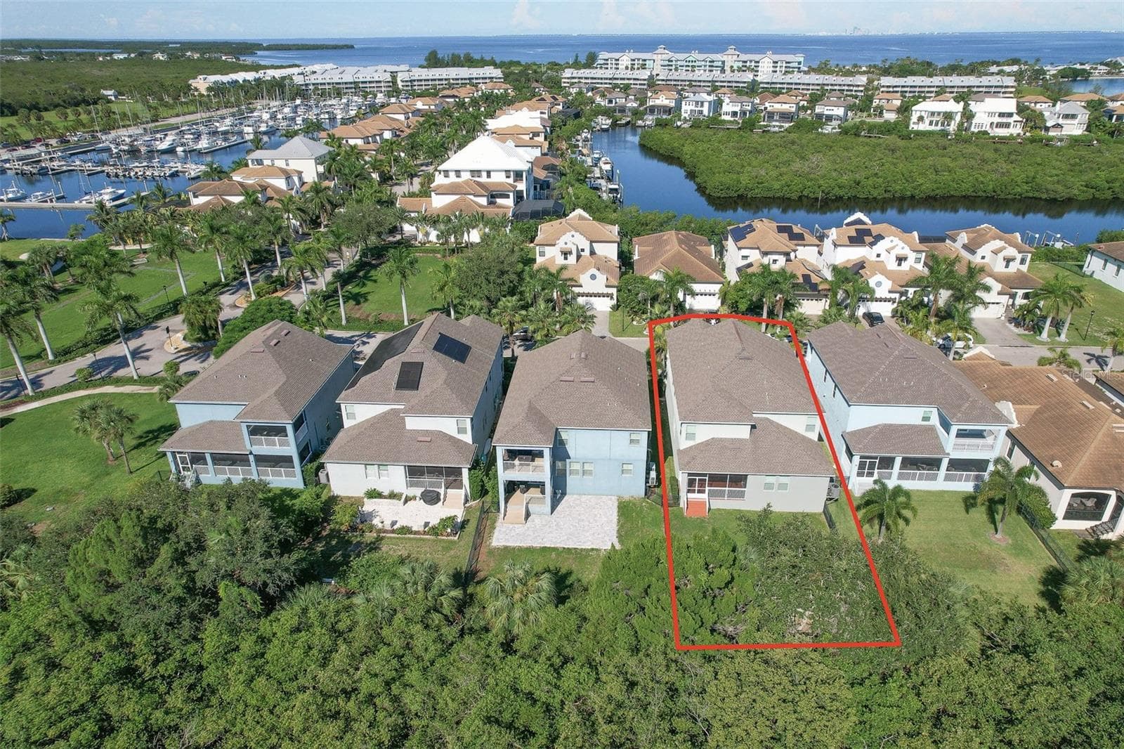 911 Seagrape Dr photo 2