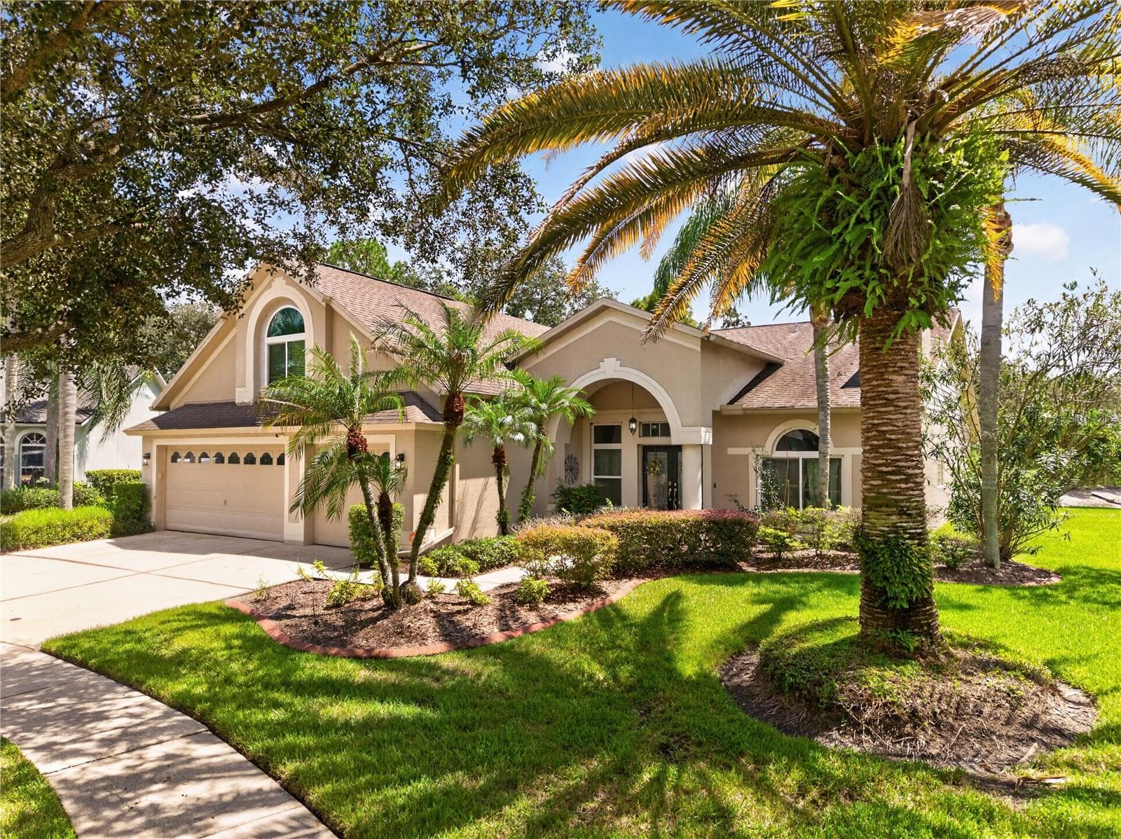 10160 Whisper Pointe Dr photo 4