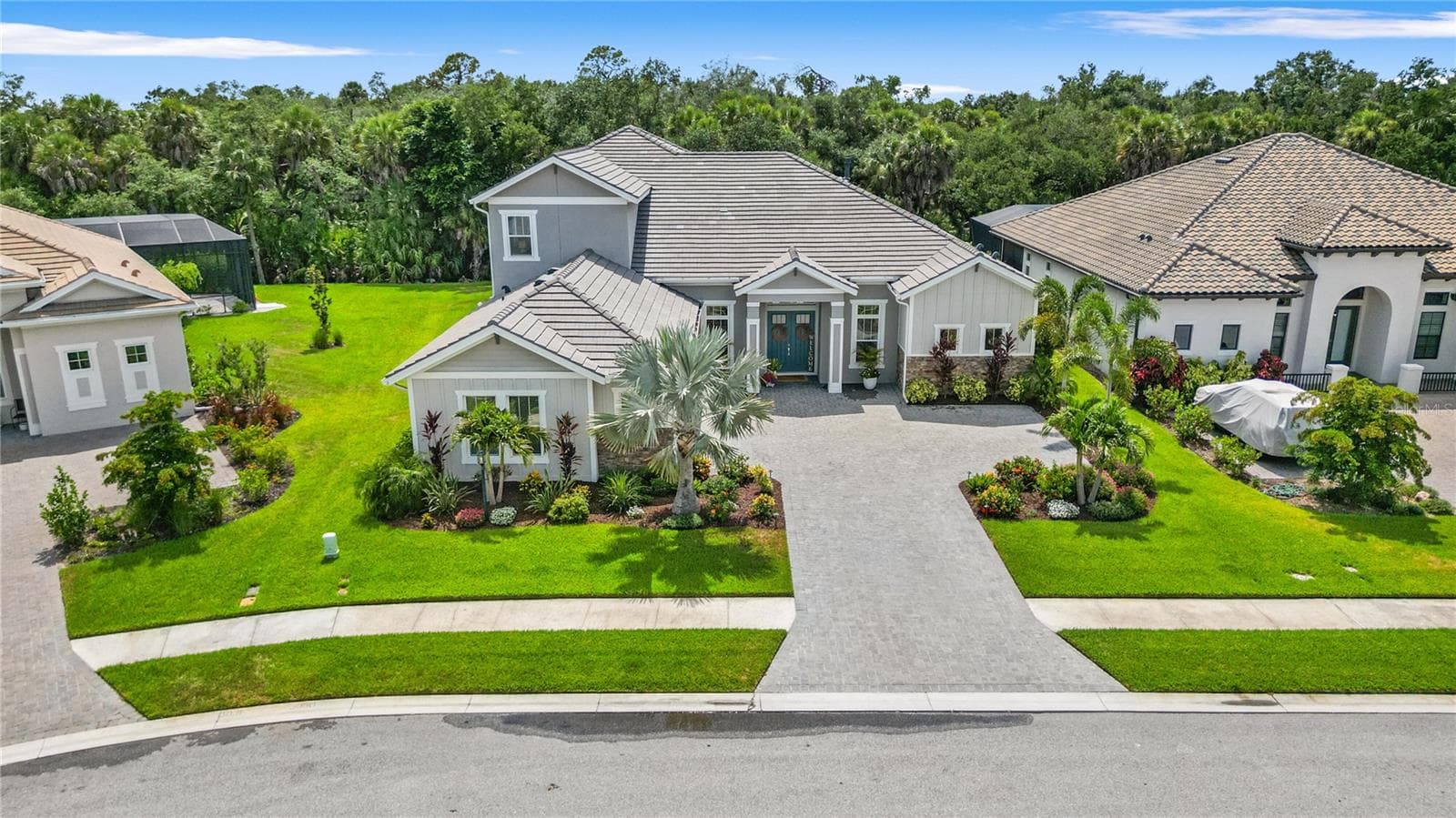 9479 Tequila Sunrise Dr photo 3