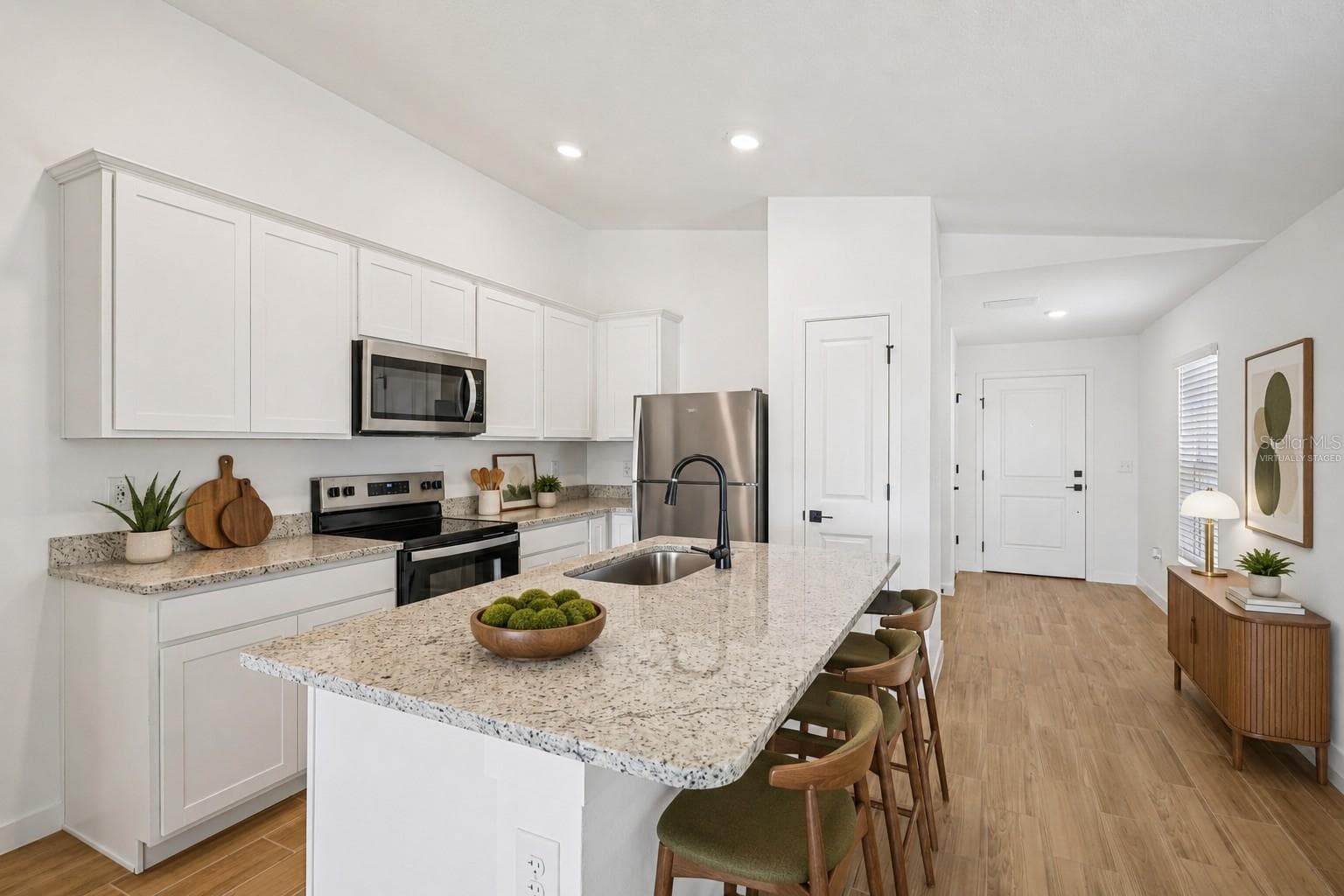 7112 Canopy Ln photo 3