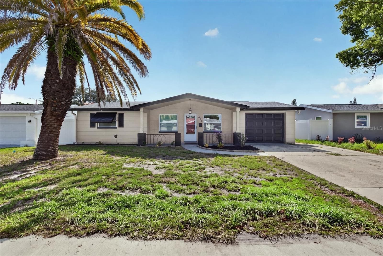 1440 Normandy Blvd photo 3