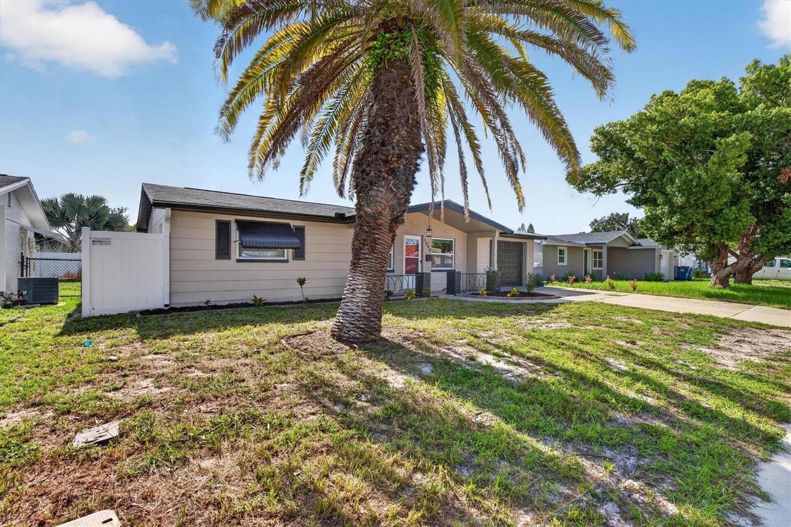 1440 Normandy Blvd photo 4