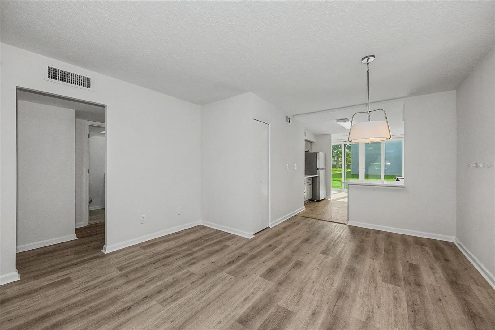 4715 Bay St NE #127 photo 3