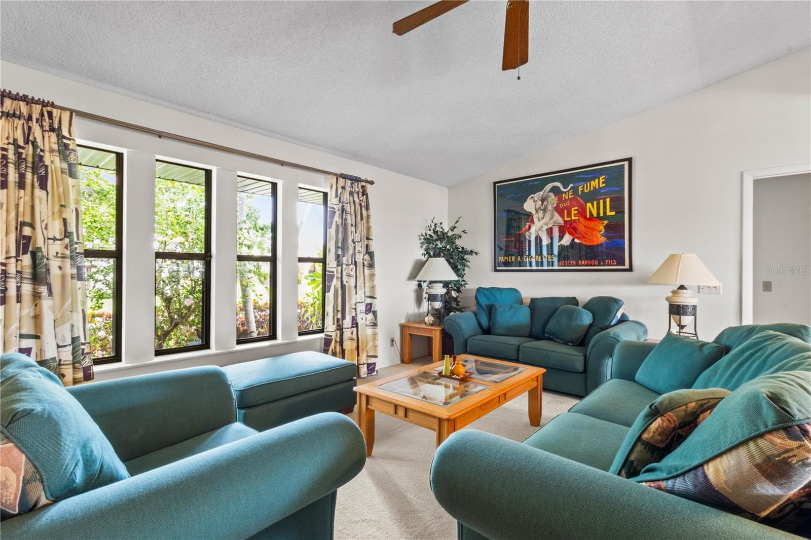 4612 Coral Lake Dr photo 5